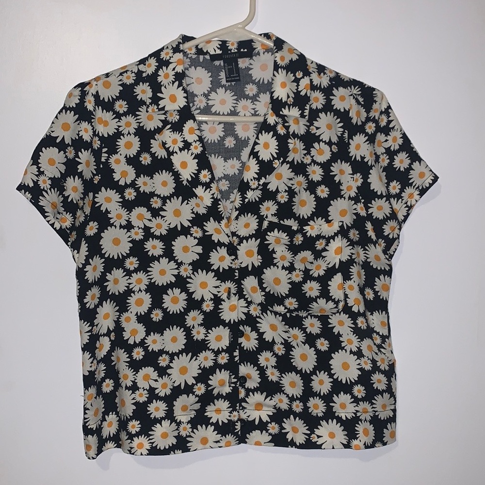 Forever21 floral button down crop top